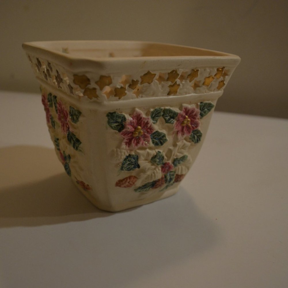 K's Collection Holiday Candle Holder Vase Clay Floral Pattern